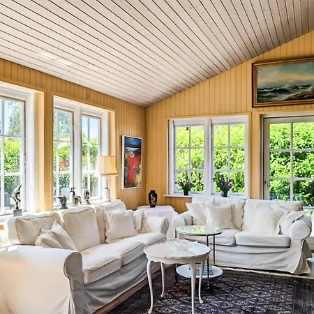 Ferienhaus Gorgeous In Vaeggerlose With Wifi *