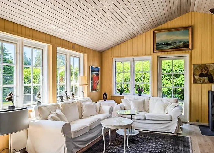Ferienhaus Gorgeous In Vaeggerlose With Wifi *